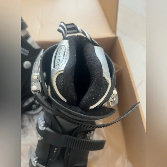 Roller Derby V-Tech 500 Inline Skates - Picture 5 of 16